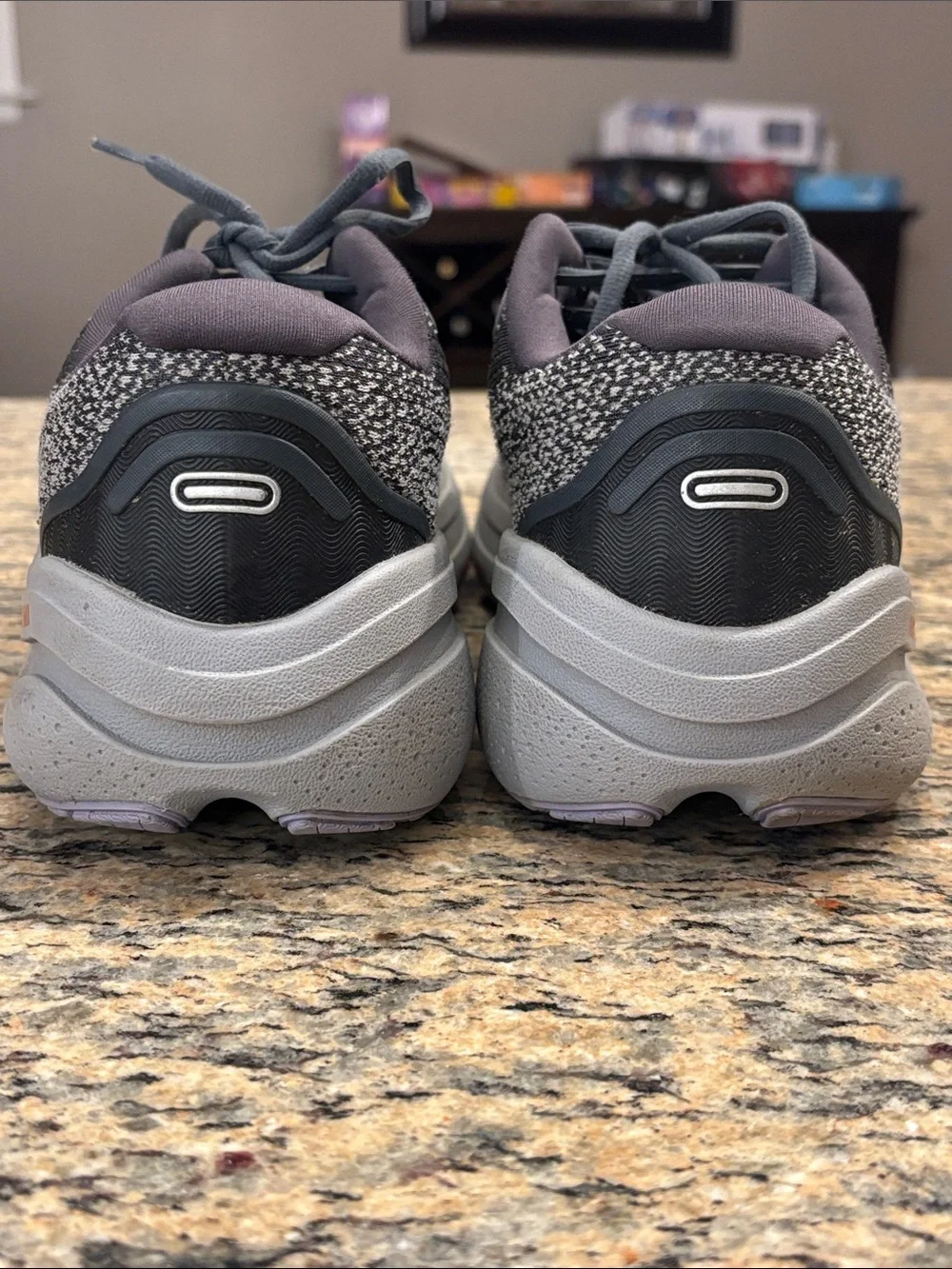 Brooks Ghost Max Women’s Running Shoes Gray Lavender Wide (D) Size 9.5